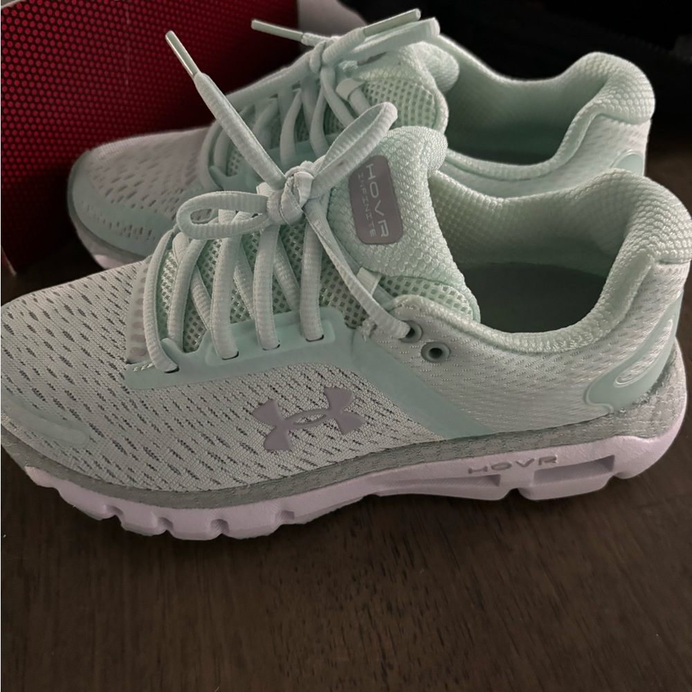 Under Armour Women’s Infinite Running Shoes HOVR